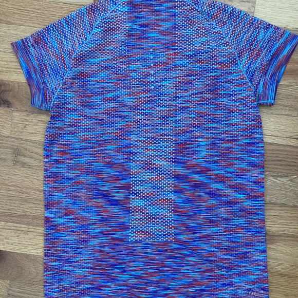 W's Nike Dri Fit Rainbow Shirt - Picture 3 of 3